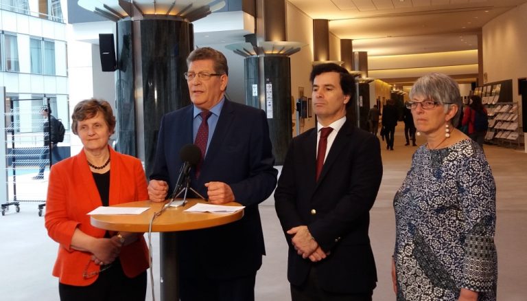 Eurodiputados piden a UE condicionar relaciones con Irán a derechos humanos
