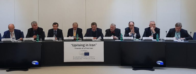 Legisladores europeos apoyan levantamiento en Irán