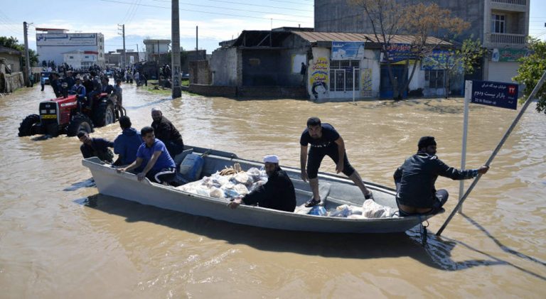 El catastrófico manejo por parte de las autoridades en la crisis de las inundaciones provoca indignación generalizada