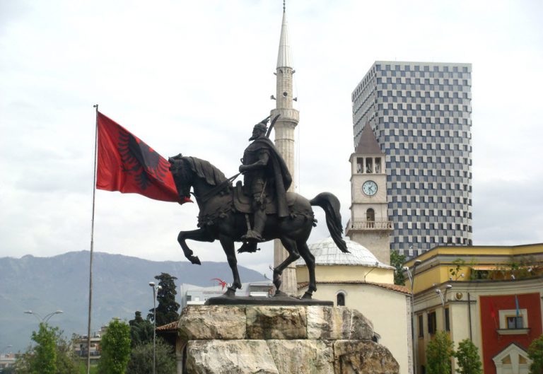 Régimen iraní planea enviar espías y grupos terroristas encubiertos a Albania 