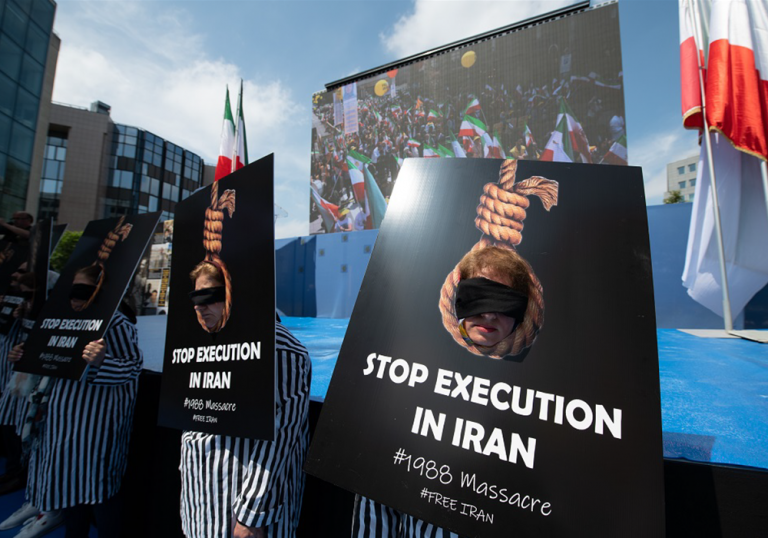 En vísperas del Día Internacional de las Víctimas de Desapariciones Forzadas el 30 de agosto, Amnistía Internacional pidió el miércoles a las Naciones Unidas que establezca una investigación independiente sobre la masacre de miles de prisioneros políticos en Irán en 1988.