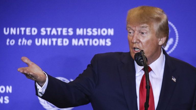 Presidente Trump impide entrada a EEUU de altos mandos del régimen iraní