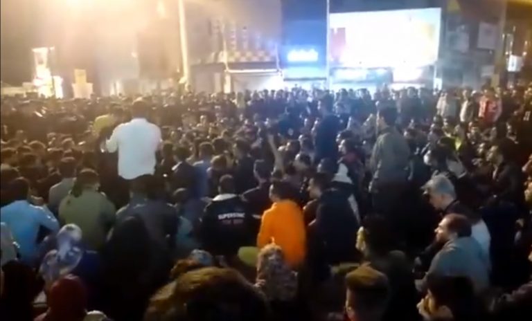 Continúa el levantamiento nacional a pesar de la represión