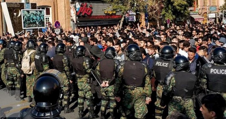 La pandemia del Coronavirus y la sociedad iraní están fuera del control del regimen