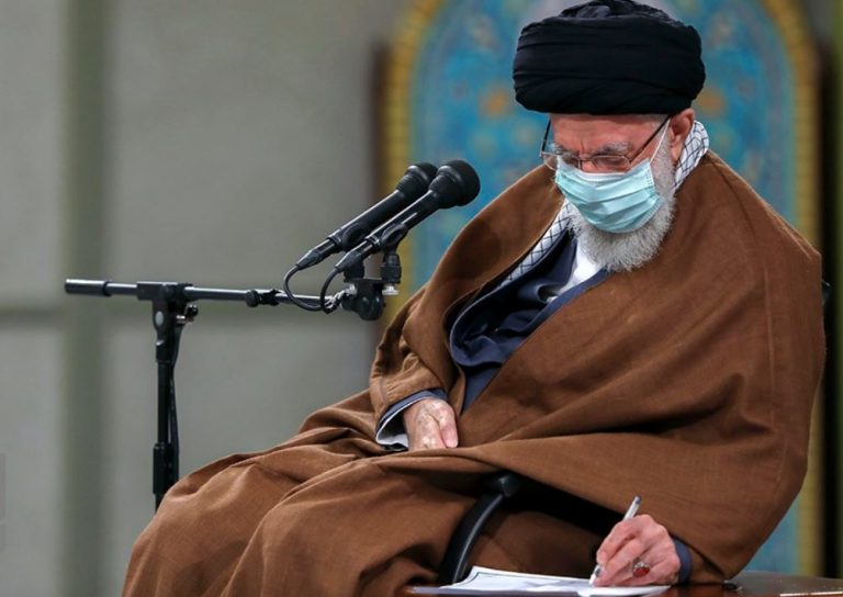 Irán: El discurso de Jamenei revela su temor ante los peligros nacionales e internacionales que se avecinan