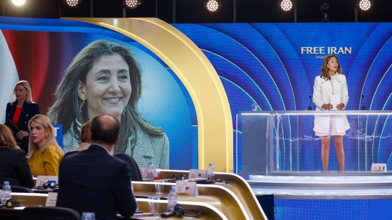 Ex senadora colombiana Ingrid Betancourt: Los esfuerzos del régimen iraní contra el MEK han fracasado