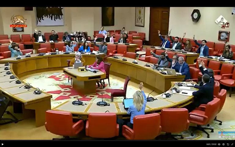 El Congreso aprueba por unanimidad una resolución que respalda al pueblo iraní y condena los abusos de derechos humanos